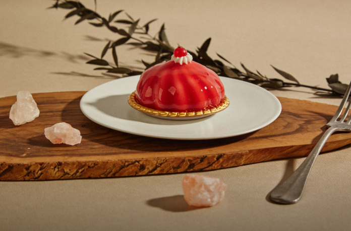 赤色の韓国デザート写真